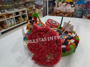 Tarta gominolas varias temáticas