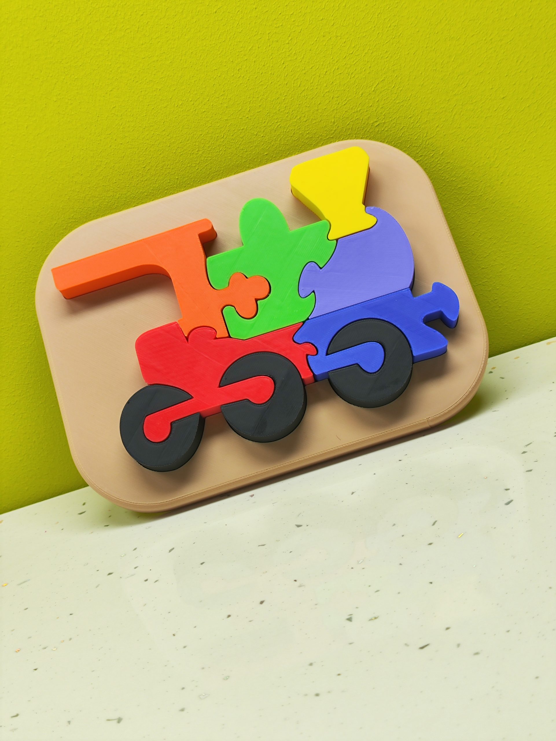 Puzzle 3D Interactivo: Tren Educativo.